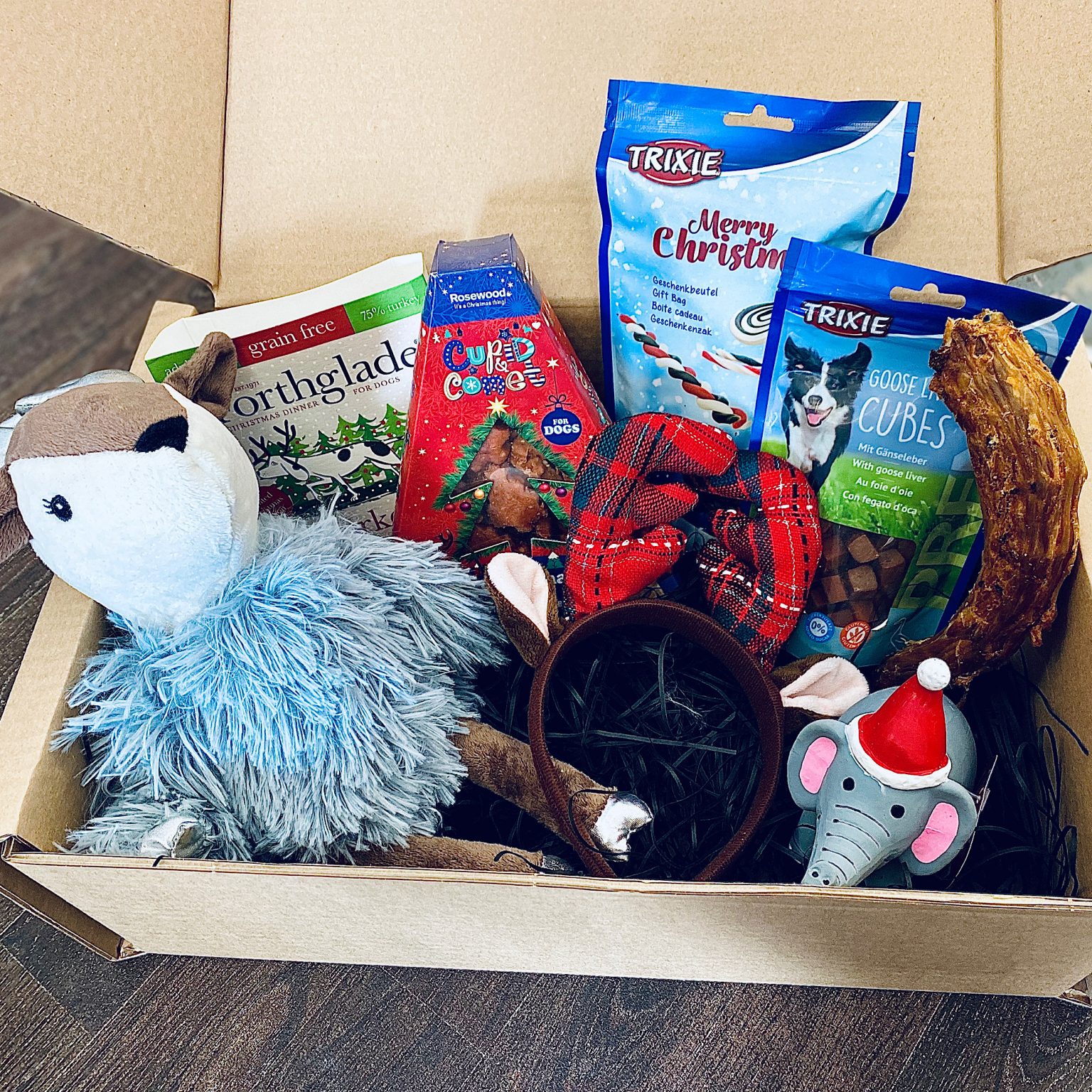 Christmas Dog Hampers Grovehurst Pet Shop